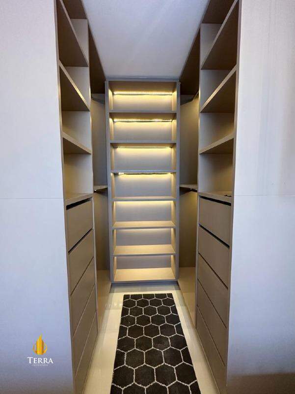 Apartamento com 2 quartos, Praia dos Amores: 