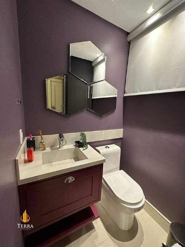 Apartamento com 2 quartos, Praia dos Amores: 