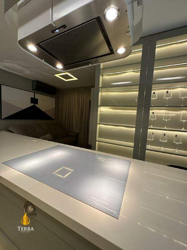 Apartamento com 2 quartos, Praia dos Amores: 