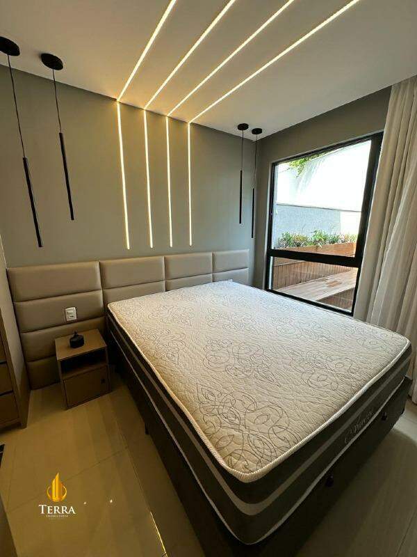 Apartamento com 2 quartos, Praia dos Amores: 