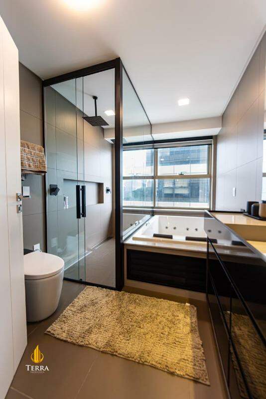 Yachthouse By Pininfarina Apartamento com 4 quartos, Centro: 