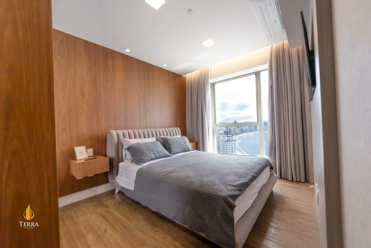 Yachthouse By Pininfarina Apartamento com 4 quartos, Centro: 