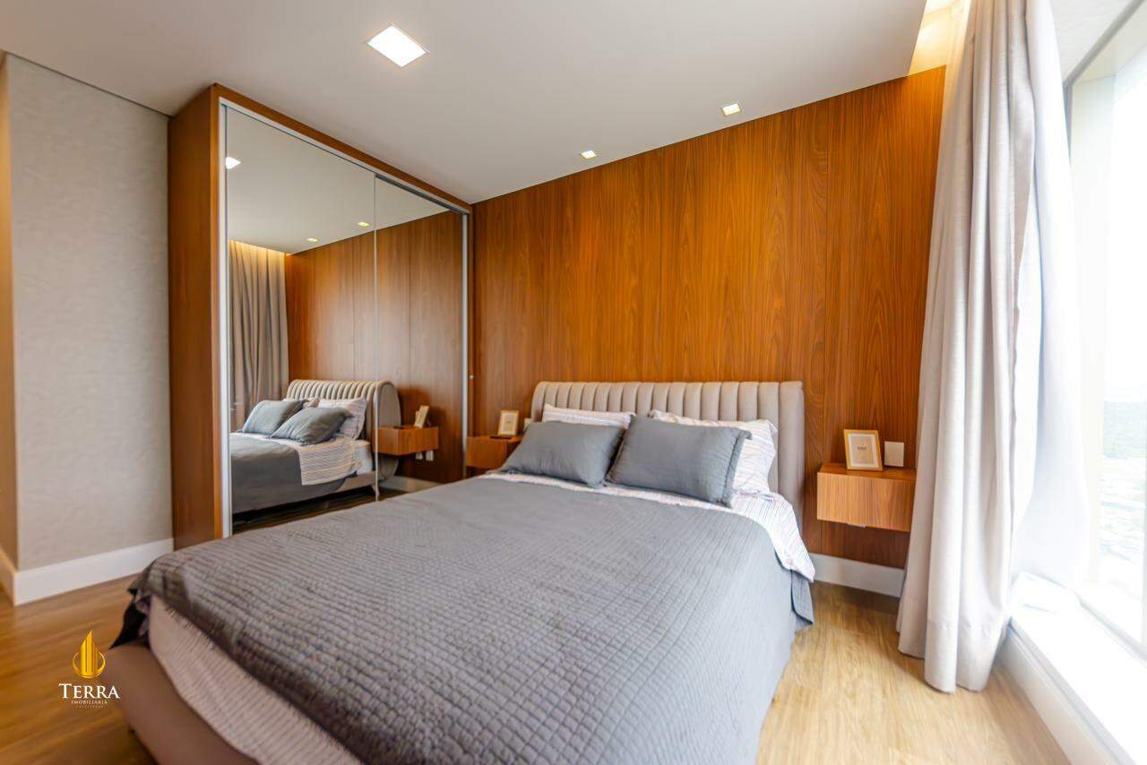 Yachthouse By Pininfarina Apartamento com 4 quartos, Centro: 