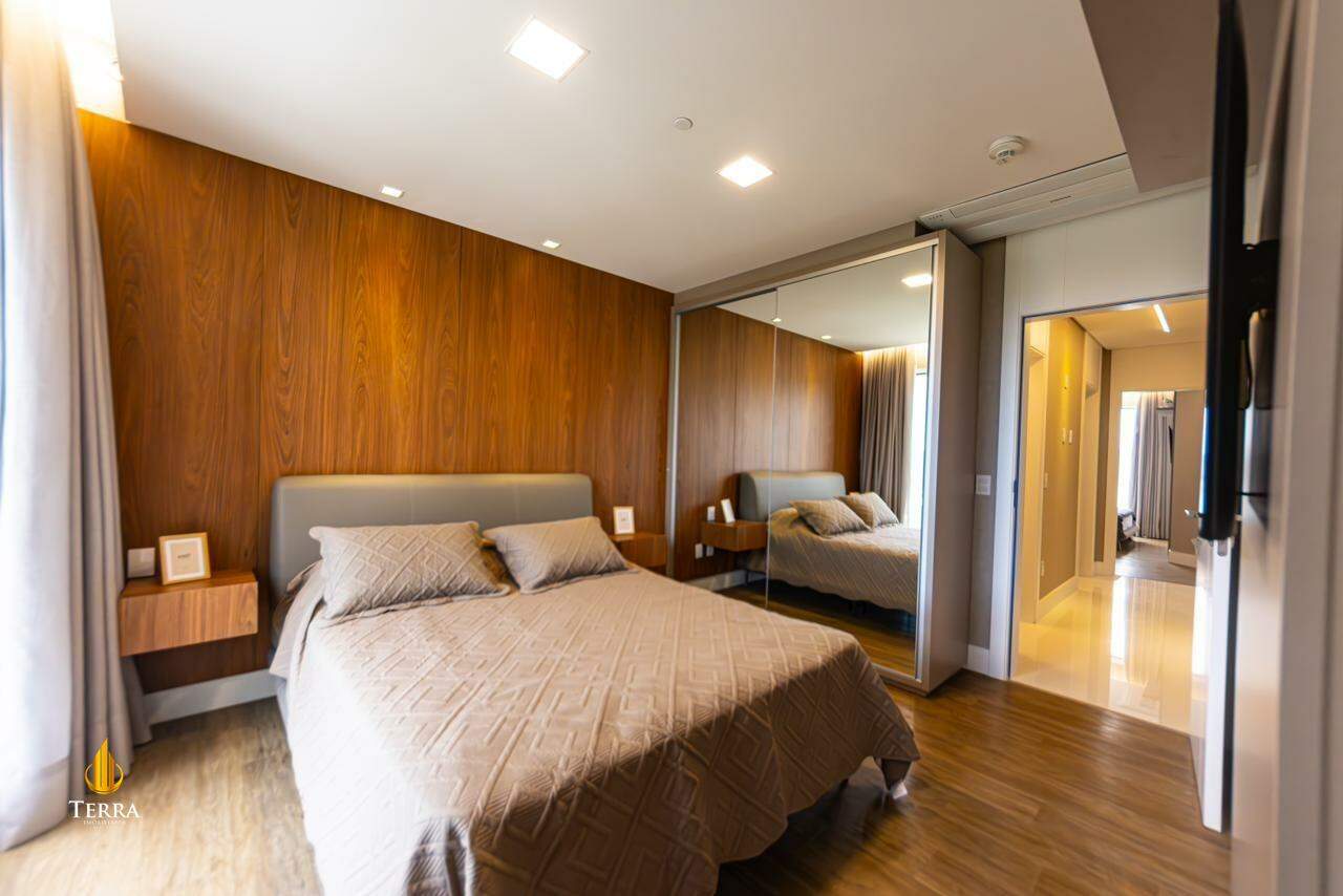 Yachthouse By Pininfarina Apartamento com 4 quartos, Centro: 