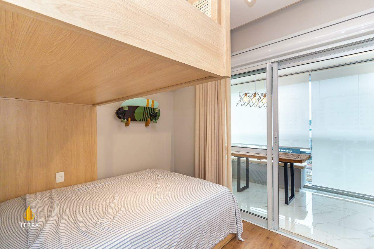 Apartamento com 3 quartos, Praia Brava: 