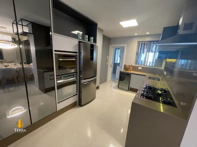 Privilege Residence Apartamento com 3 quartos, Centro: