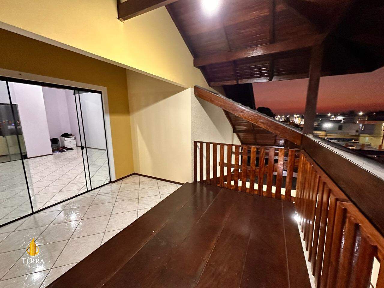  Casa com 3 quartos, Cordeiros: 
