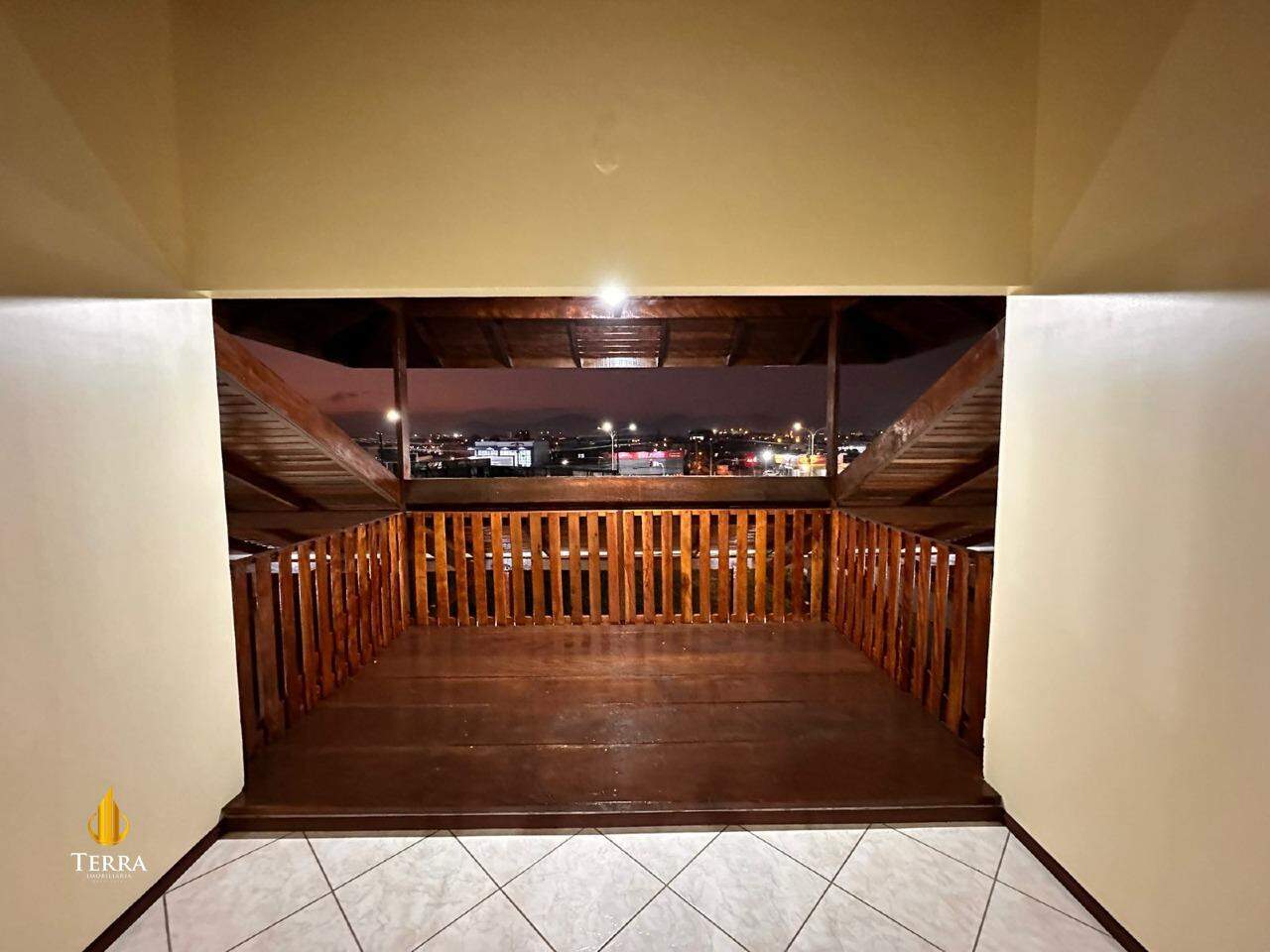 Casa com 3 quartos, Cordeiros: 