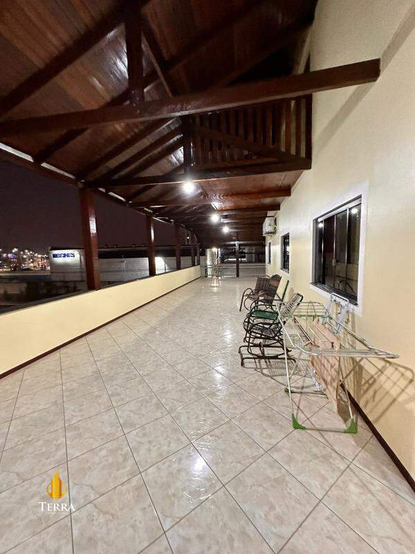 Casa com 3 quartos, Cordeiros: