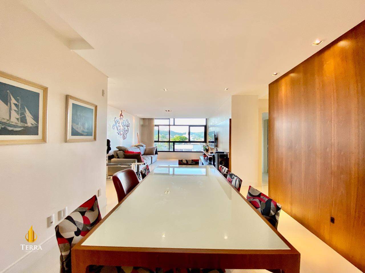 Edifício Doha Apartamento com 3 quartos, Praia Brava: 