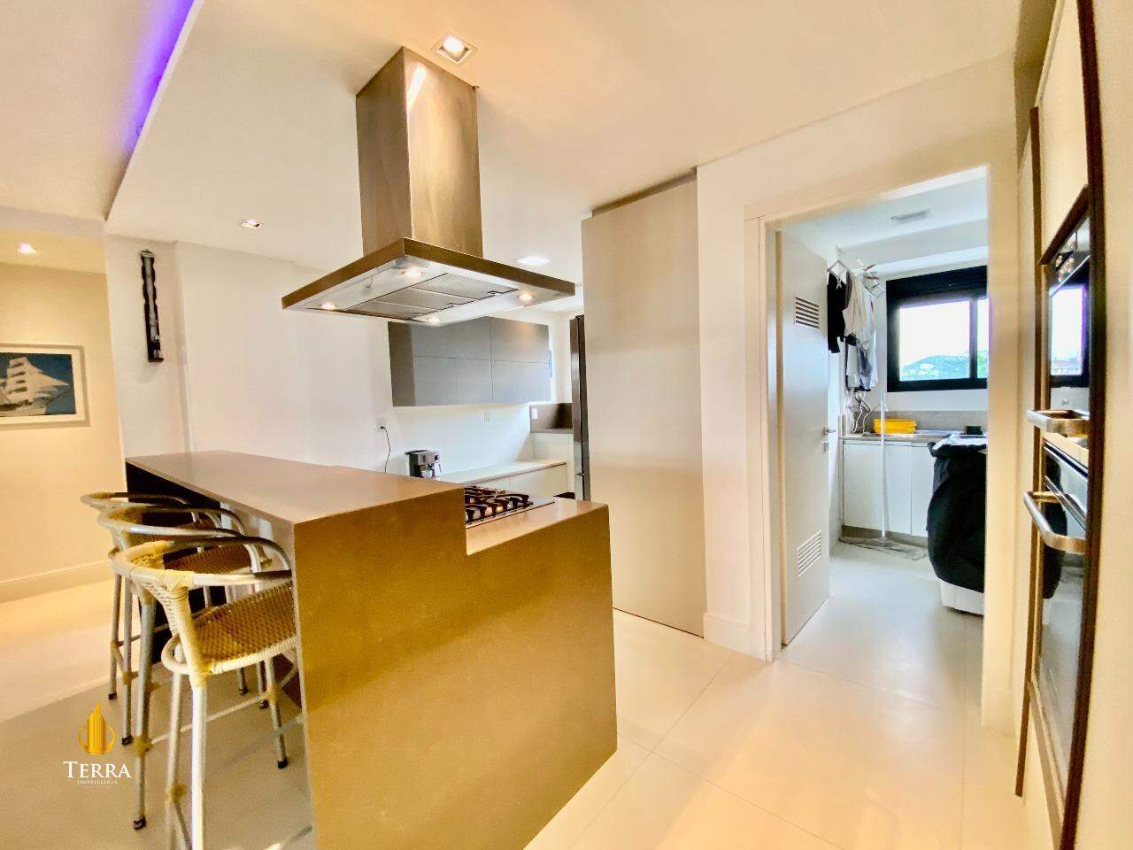 Edifício Doha Apartamento com 3 quartos, Praia Brava: 