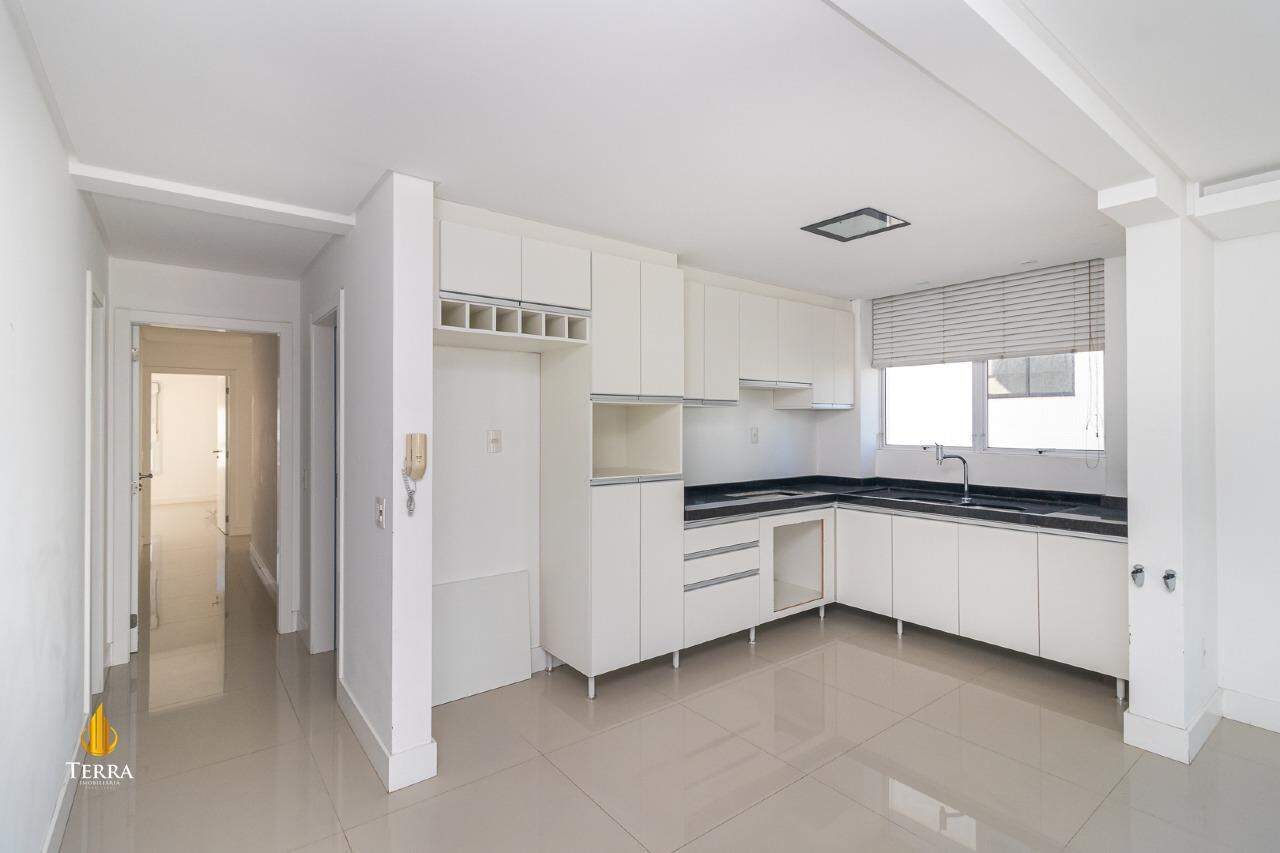 Tâmisa Apartamento com 3 quartos, Praia Brava: 