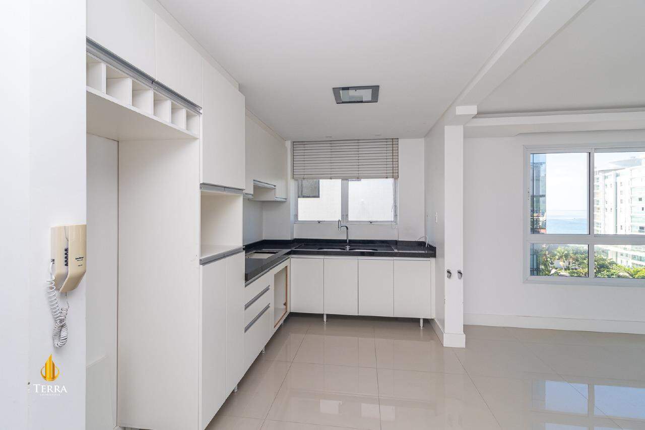 Tâmisa Apartamento com 3 quartos, Praia Brava: 