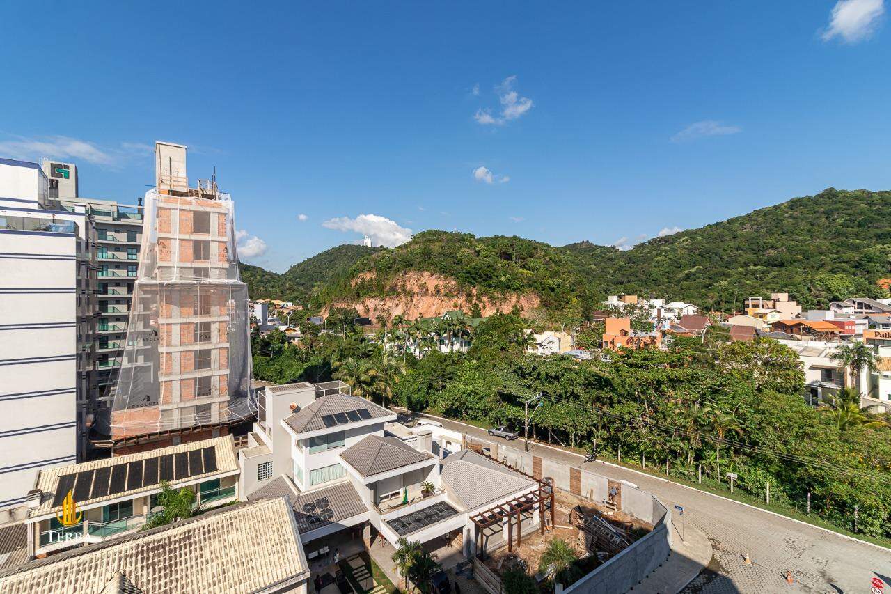 Tâmisa Apartamento com 3 quartos, Praia Brava: 