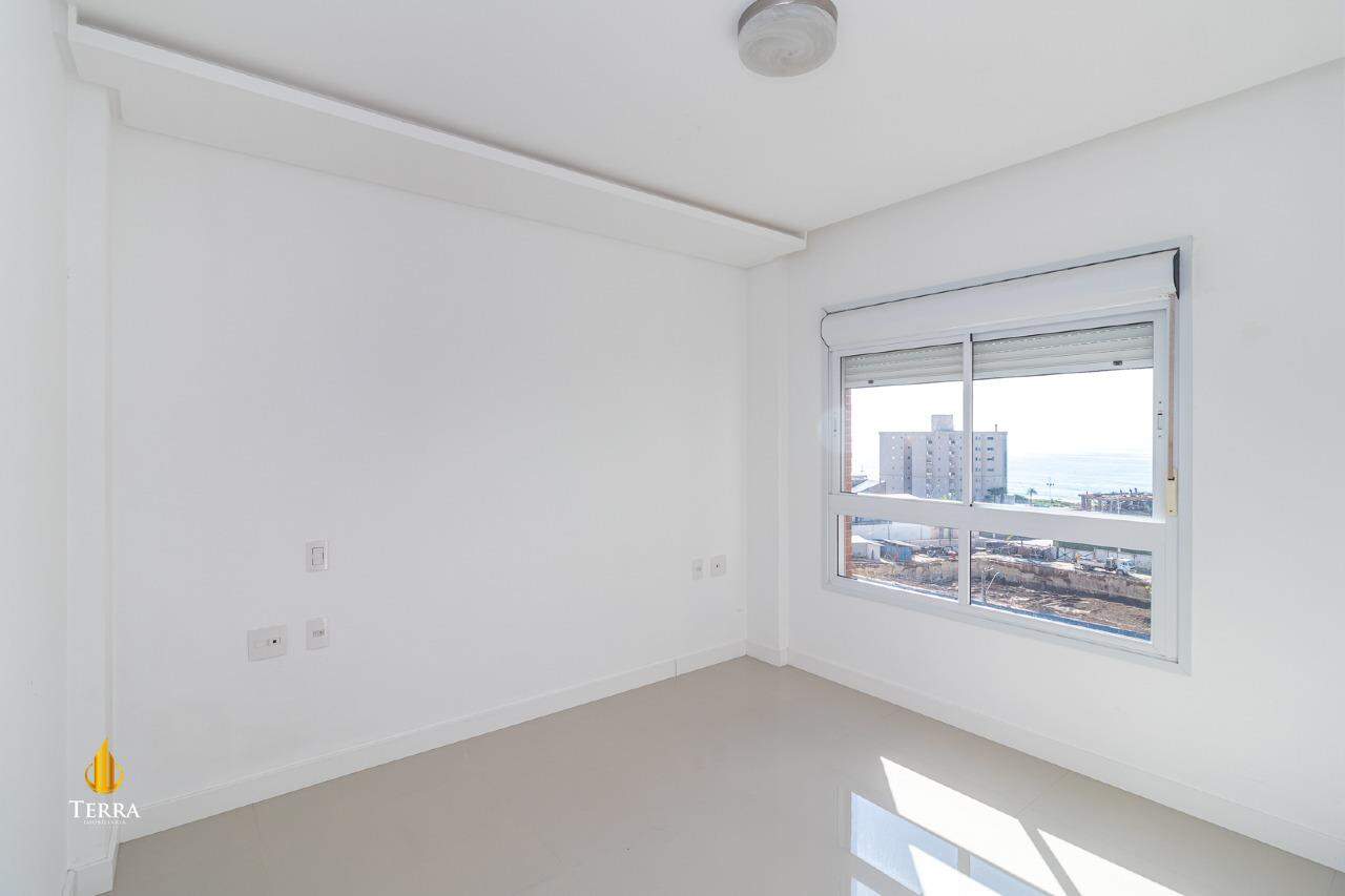 Tâmisa Apartamento com 3 quartos, Praia Brava: 