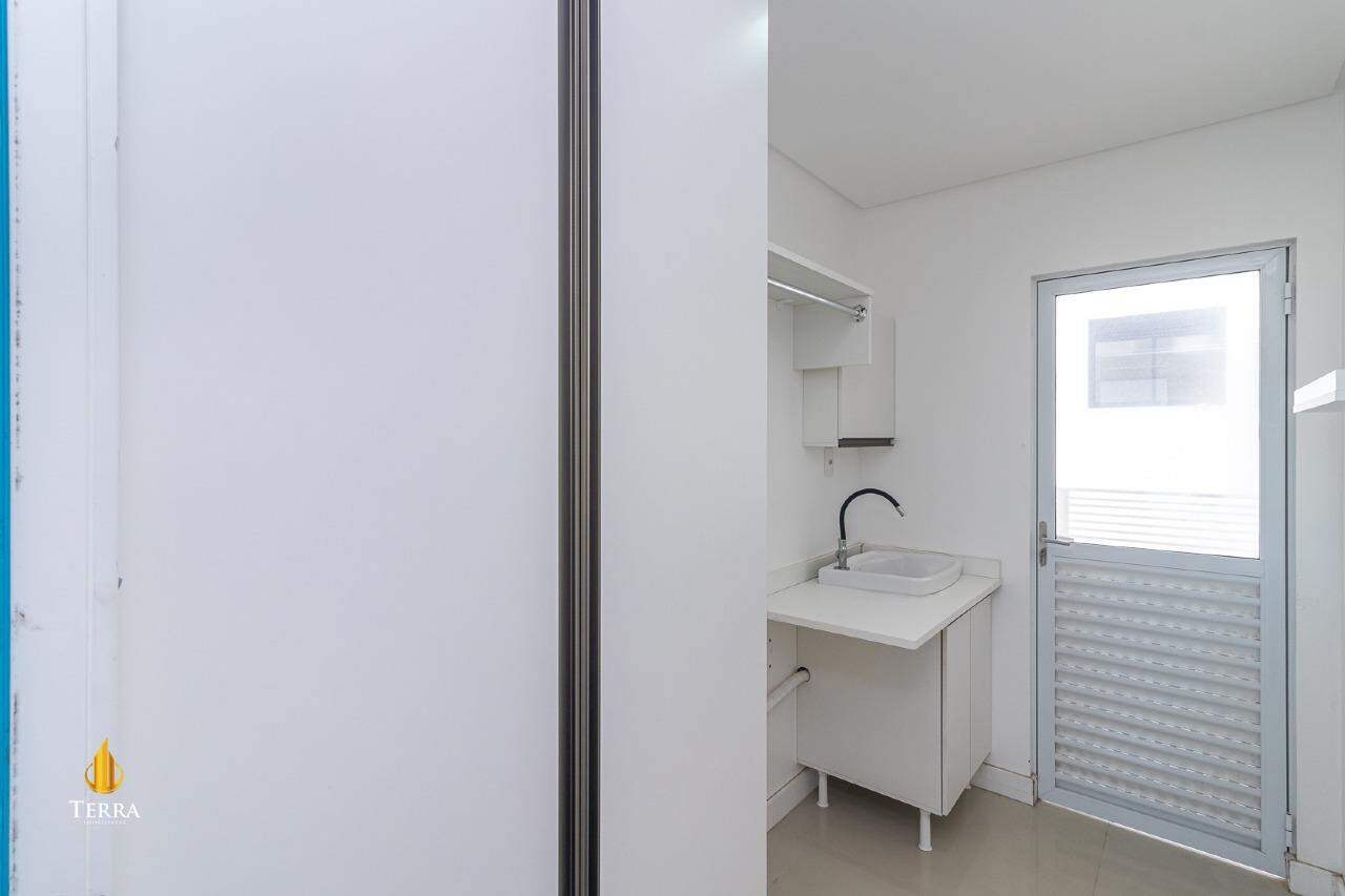 Tâmisa Apartamento com 3 quartos, Praia Brava: 