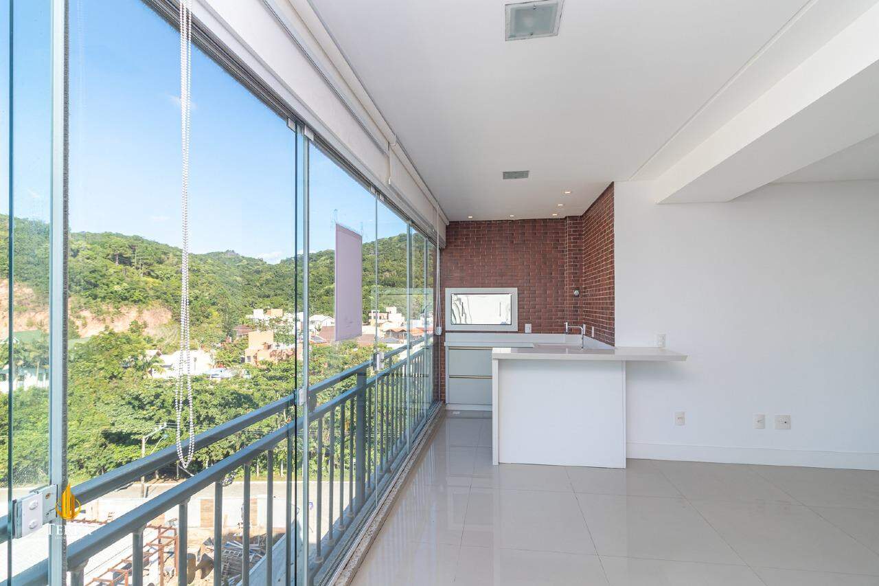 Tâmisa Apartamento com 3 quartos, Praia Brava: 