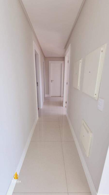 Falcon Tower Apartamento com 4 quartos, Centro: 