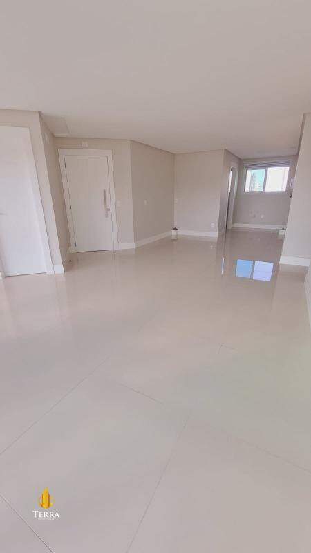 Falcon Tower Apartamento com 4 quartos, Centro: 