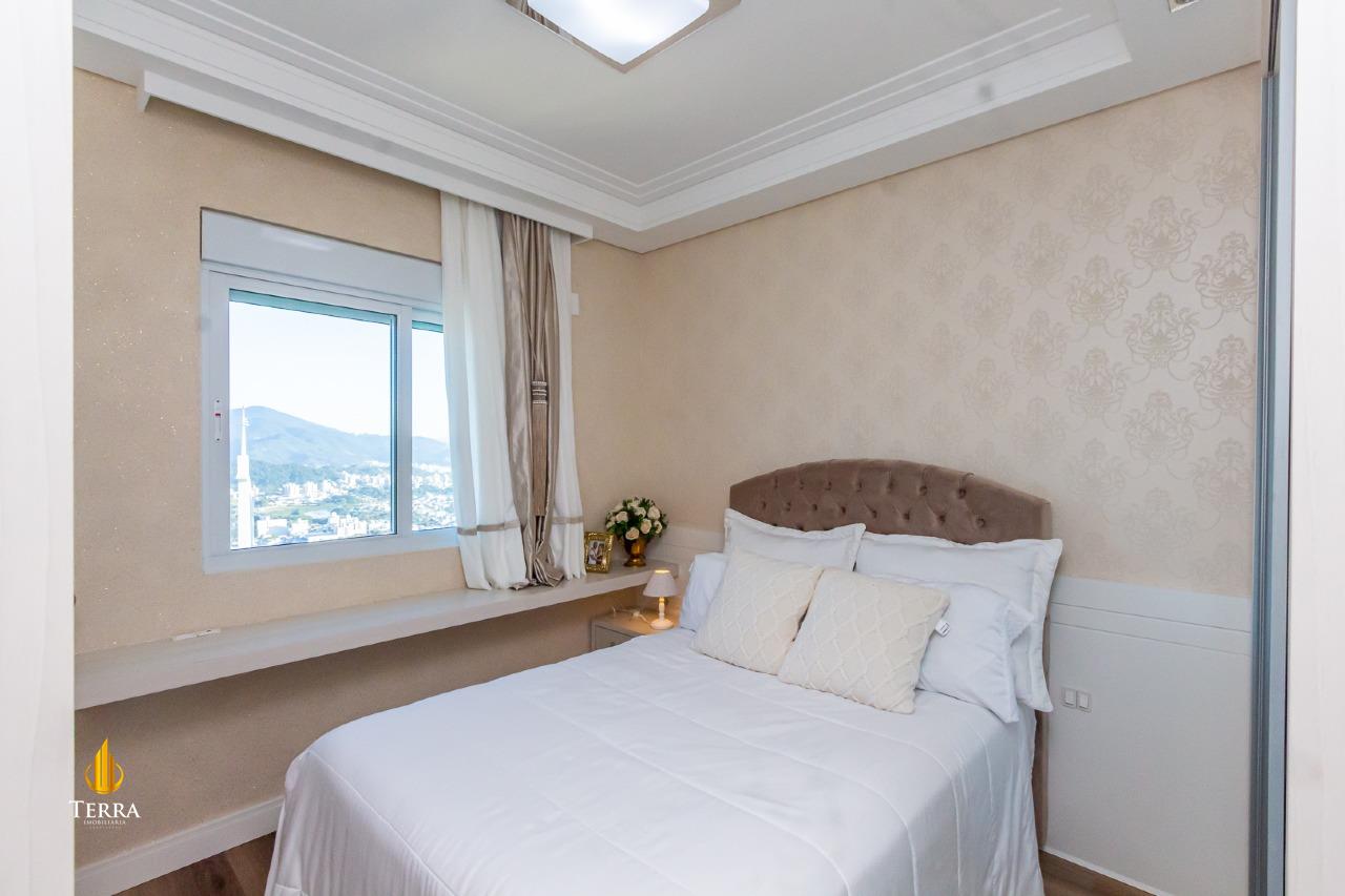 Villa Serena Apartamento com 4 quartos, Centro: 