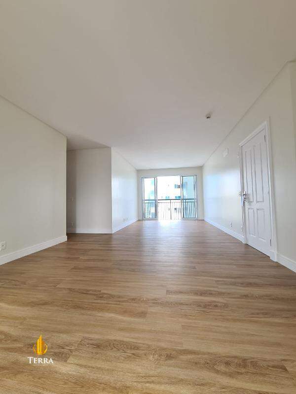 Edifício Windsor Village Apartamento com 4 quartos, Centro: