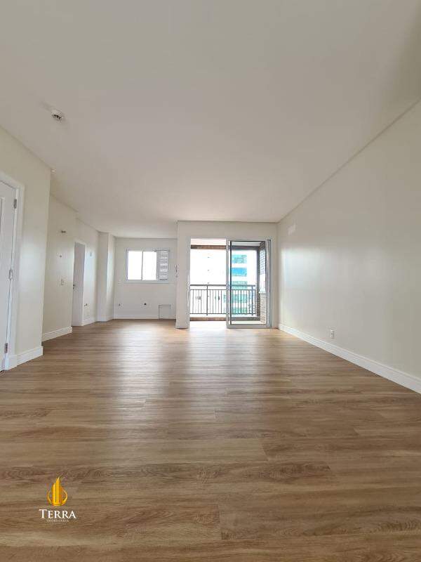 Edifício Windsor Village Apartamento com 4 quartos, Centro: