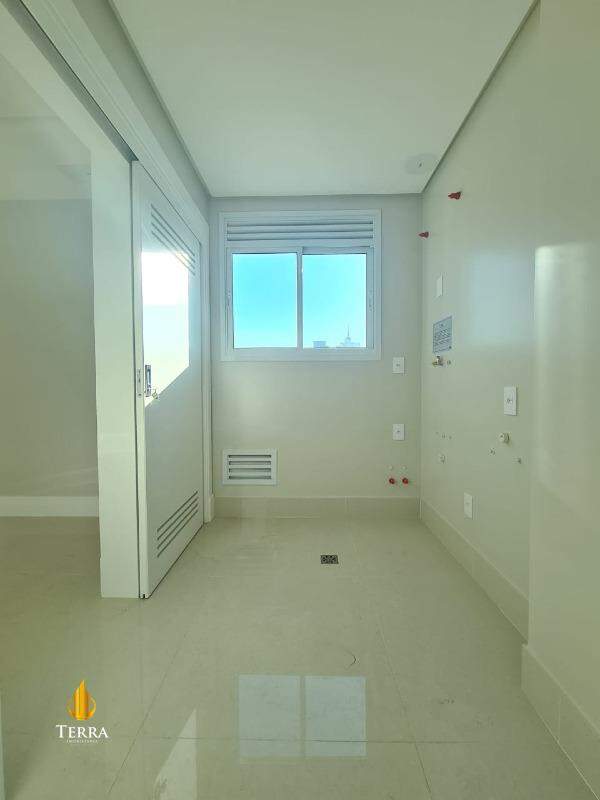 Residencial Eleganza Tower Apartamento com 4 quartos, Centro: 