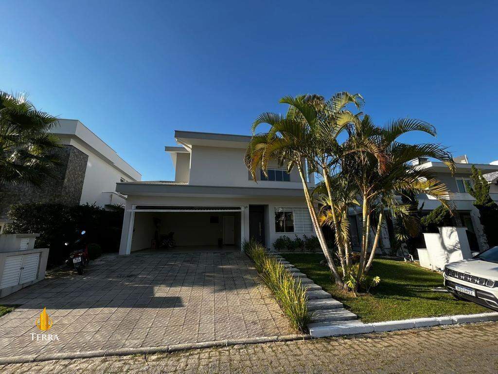 Condomínio Horizontal Praia Brava Casa em Condomínio com 4 quartos, Praia Brava: 