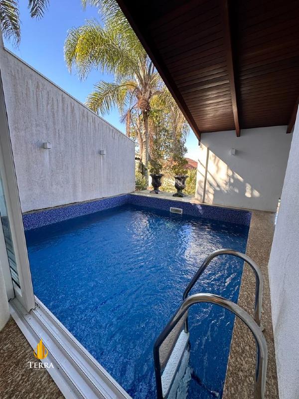 Condomínio Vila Rica Casa em Condomínio com 4 quartos, Estados: 