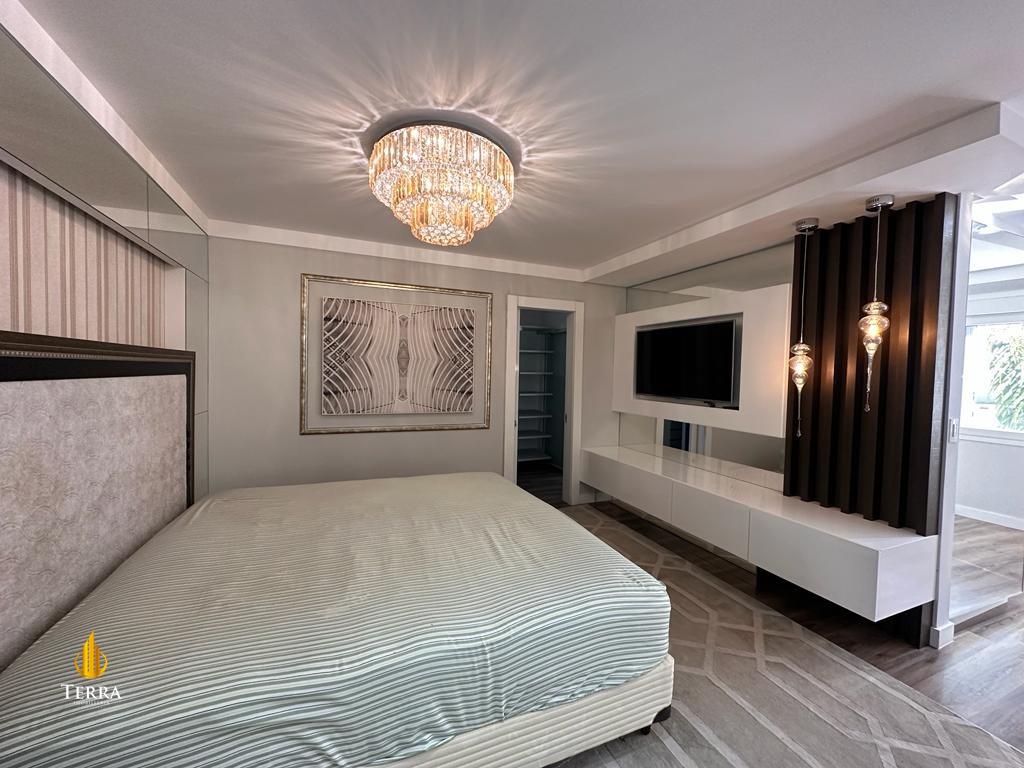 Condomínio Vila Rica Casa em Condomínio com 4 quartos, Estados: 