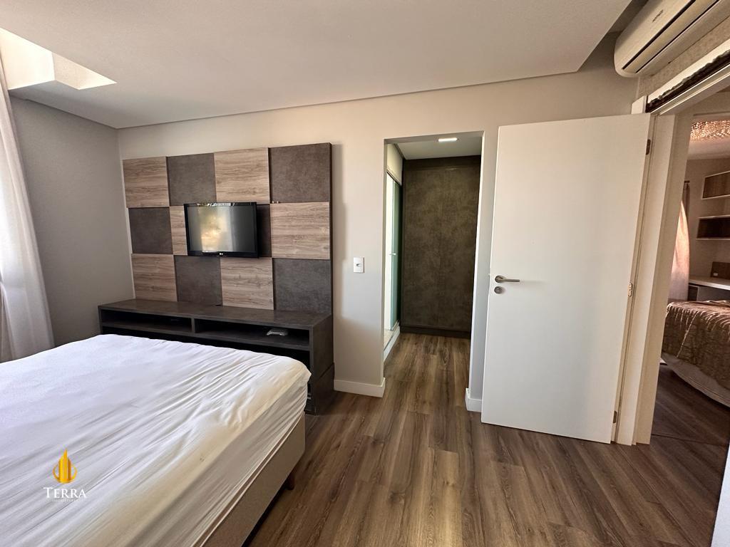 Condomínio Vila Rica Casa em Condomínio com 4 quartos, Estados: 