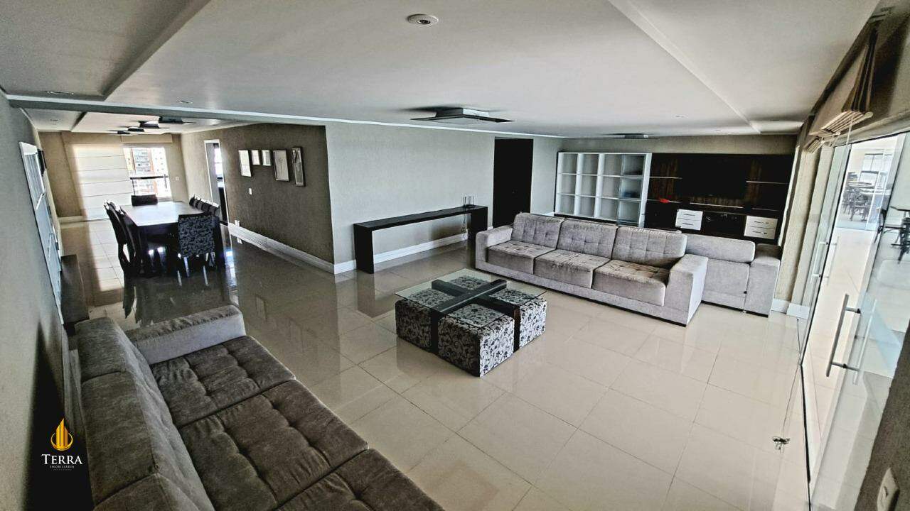 Edifício Cosmos Apartamento com 4 quartos, Centro: 