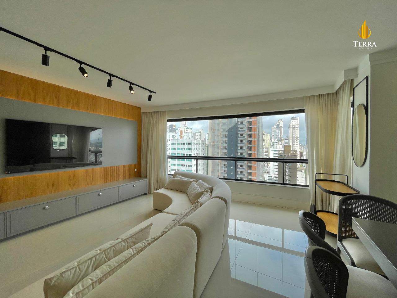 Edifício Merithamon Apartamento com 3 quartos, Centro: 