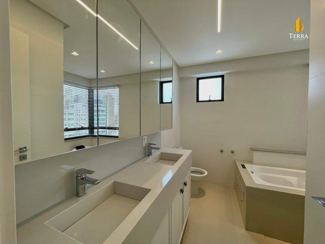 Edifício Merithamon Apartamento com 3 quartos, Centro: 