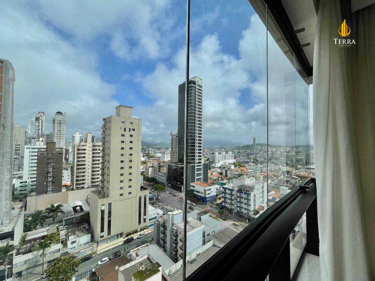 Edifício Merithamon Apartamento com 3 quartos, Centro: 