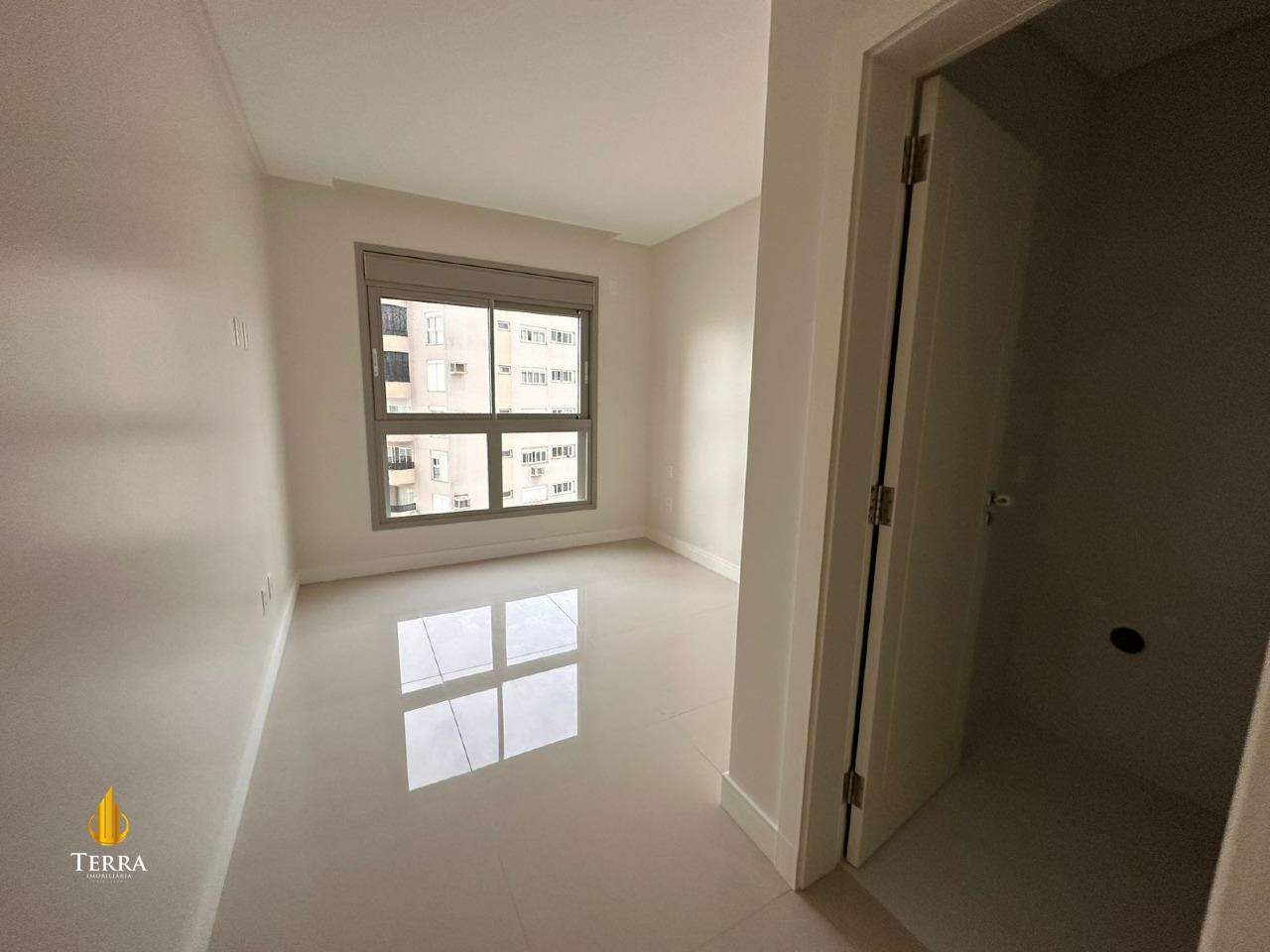 Morada Ilhas Marianas Apartamento com 4 quartos, Centro: 
