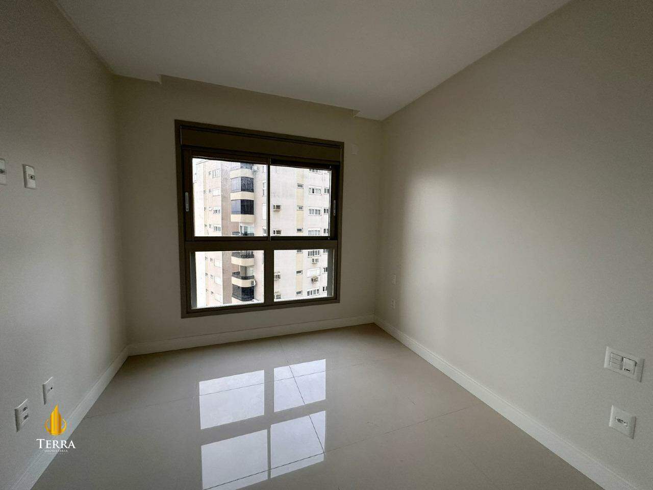 Morada Ilhas Marianas Apartamento com 4 quartos, Centro: 