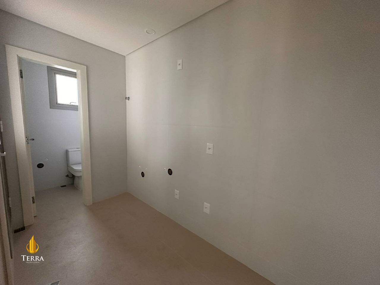 Morada Ilhas Marianas Apartamento com 4 quartos, Centro: 