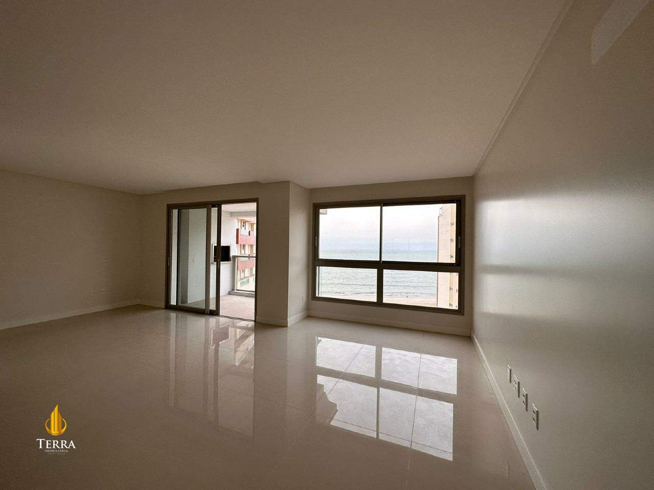 Morada Ilhas Marianas Apartamento com 4 quartos, Centro: 