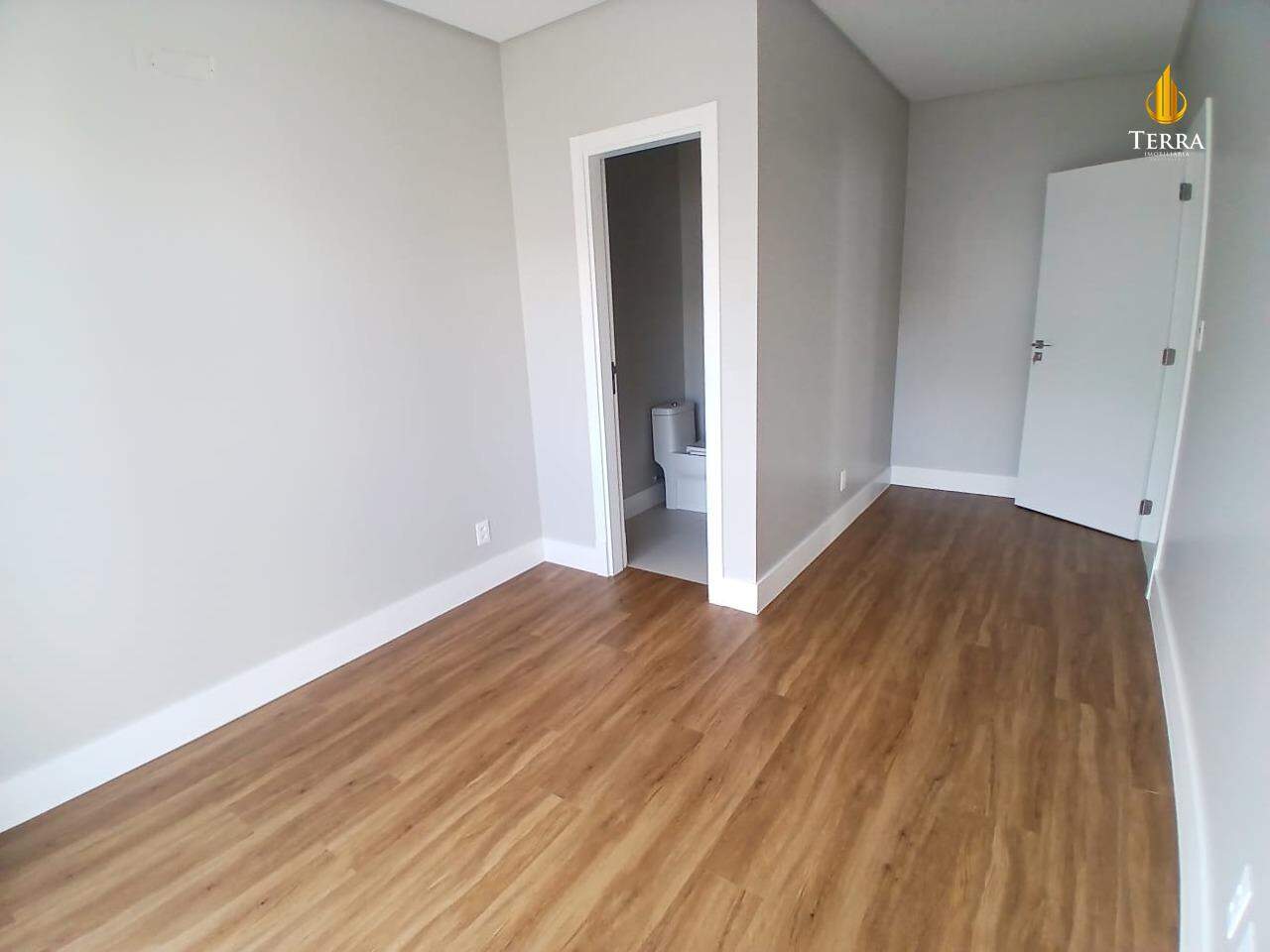 Ocean Wind Praia Brava Apartamento com 3 quartos, Praia Brava: 