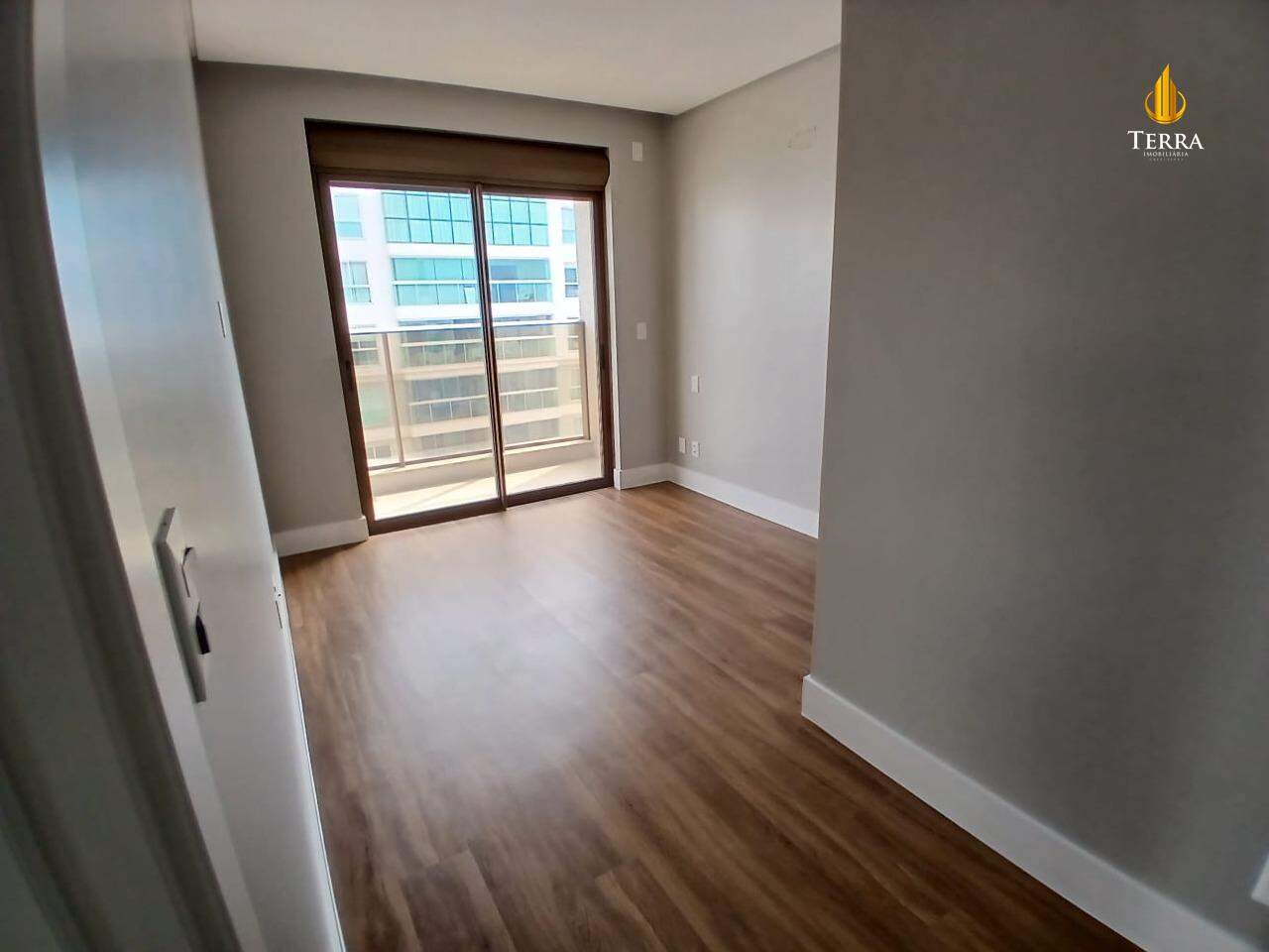 Ocean Wind Praia Brava Apartamento com 3 quartos, Praia Brava: 