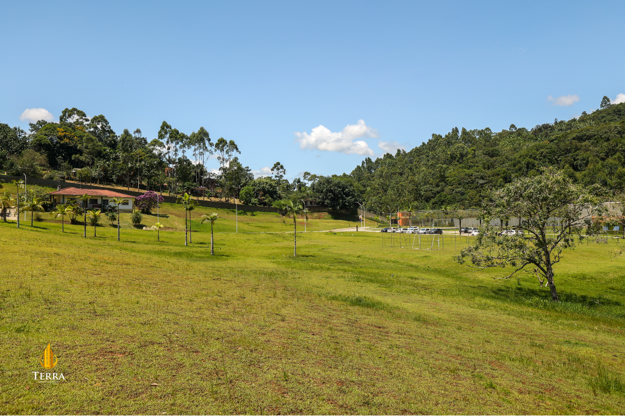 Condomínio Gralha Azul Terreno com , Distrito Rio do Meio : 