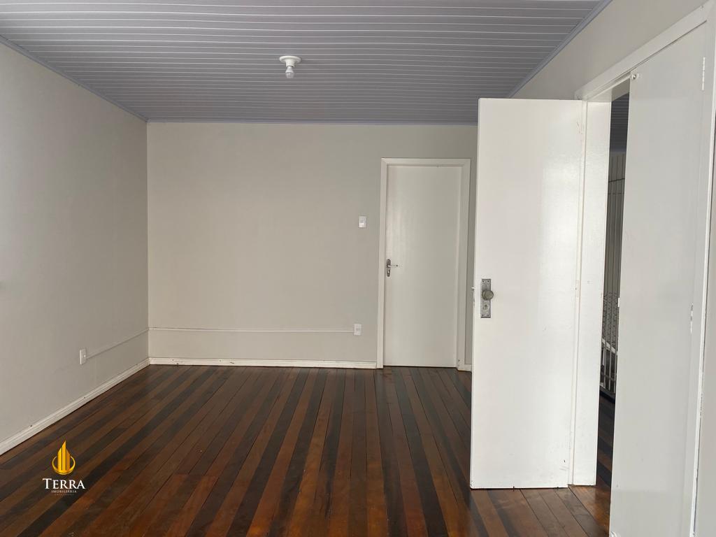  Terreno com , Centro: 