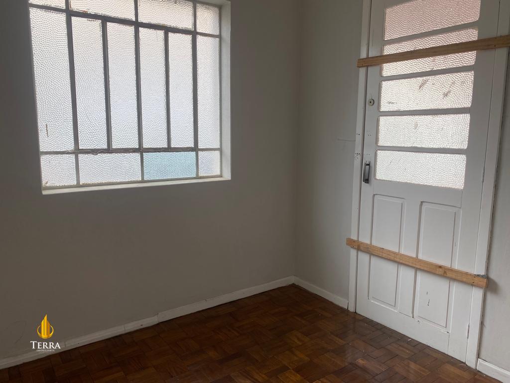  Terreno com , Centro: 