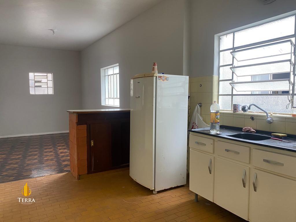  Terreno com , Centro: 