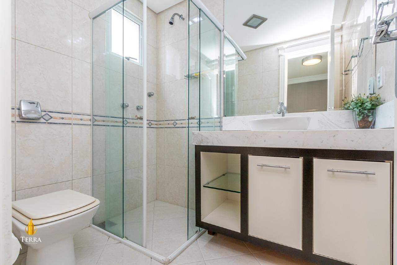 Edifício Villa Cora Apartamento com 3 quartos, Centro: 