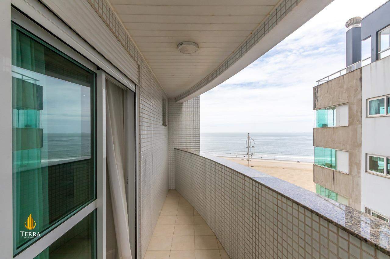 Edifício Villa Cora Apartamento com 3 quartos, Centro: 