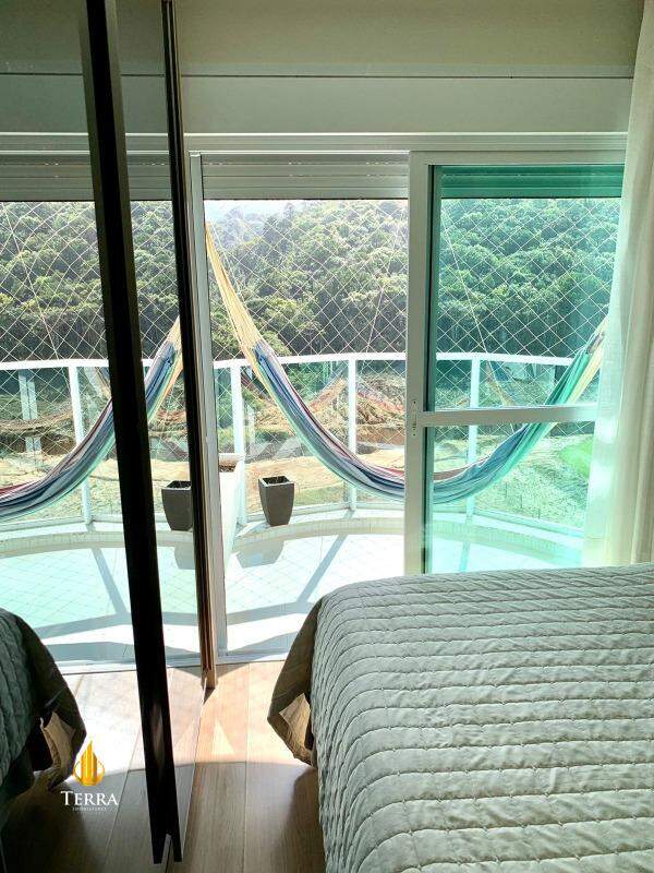 Brava Beach - Reserva Aroeira Apartamento com 3 quartos, Praia Brava: 