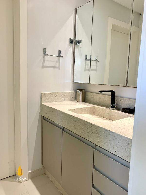 Brava Beach - Reserva Aroeira Apartamento com 3 quartos, Praia Brava: 