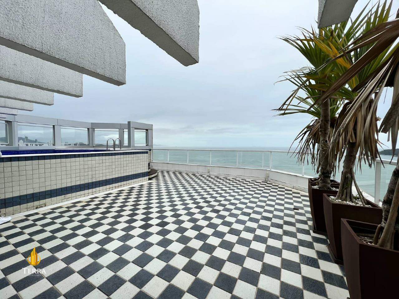  Edifício Theiss Heim Residence Cobertura com 5 quartos, Centro: 